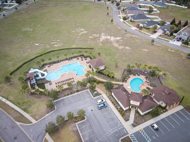 Building Photo - 3/2 in Azalea Ridge