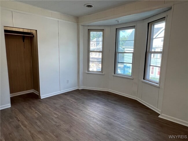 Building Photo - 42 Buffum St