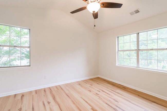 Building Photo - 8413 Woodford Bridge Dr