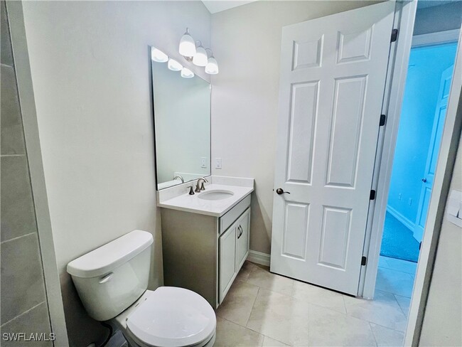 Building Photo - 850 Enbrook Lp