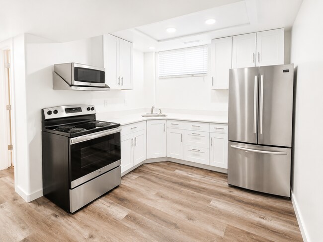 Building Photo - 291 E 1500 S