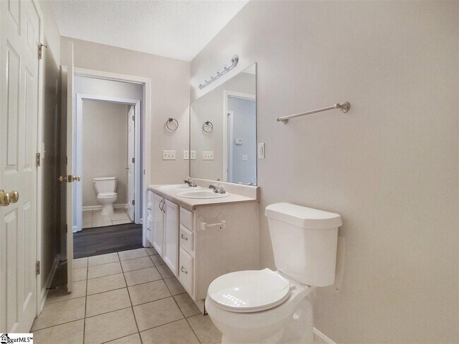 Building Photo - 915 Black Snake Rd