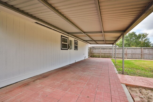 Building Photo - 913 Avenue M