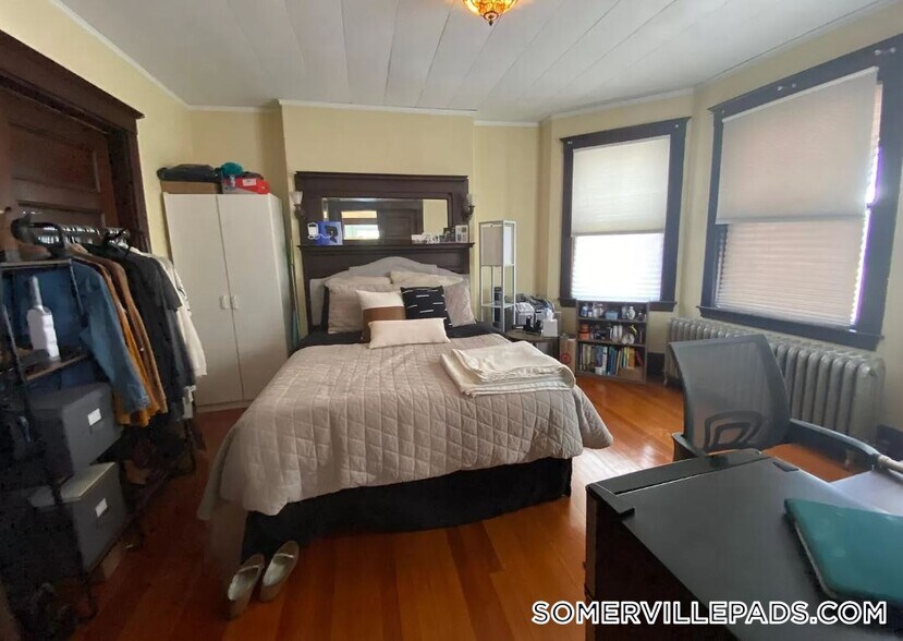 Building Photo - 79 College Ave