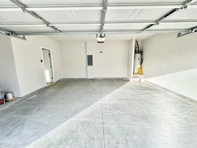 Building Photo - Be the First to Live in This Beautiful 5 B...