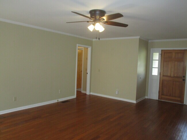 Building Photo - 4 Ashley St