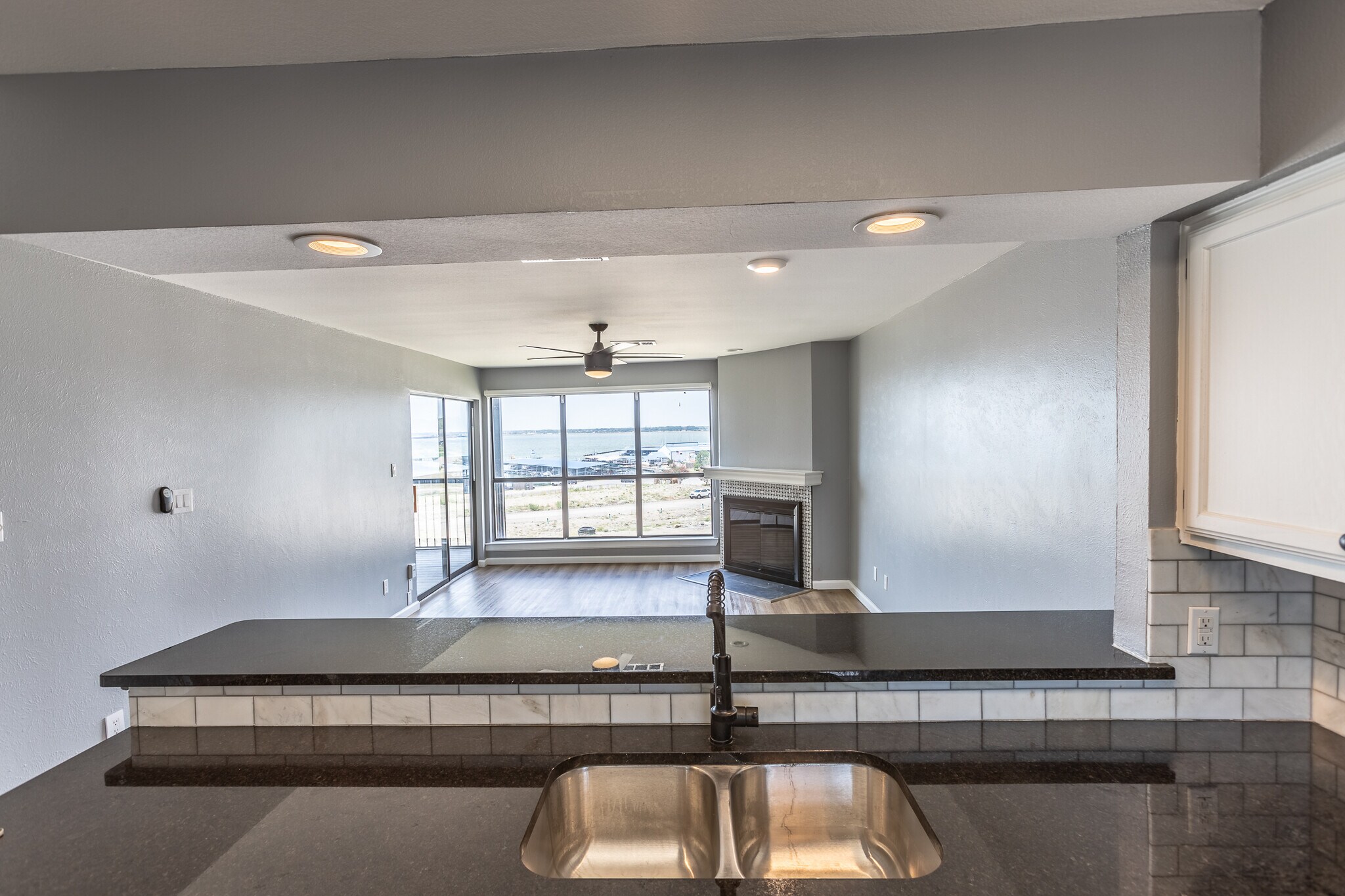 Building Photo - 272 Henry Chandler Dr