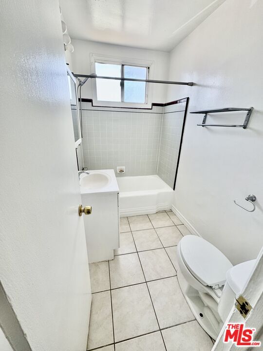 Building Photo - 3713 Selby Ave