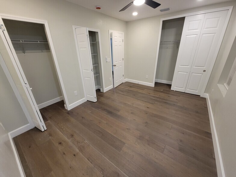 Building Photo - 611 Tanglewood St