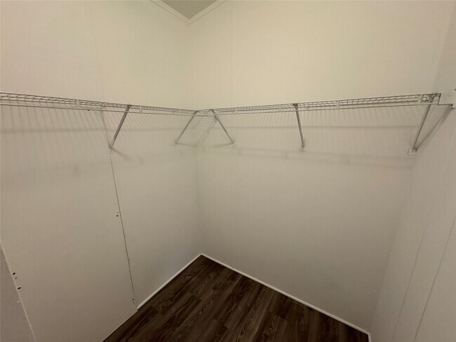 Building Photo - 16506 Leafy Meadow Dr