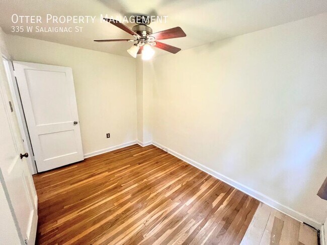 Building Photo - 335 Salaignac St