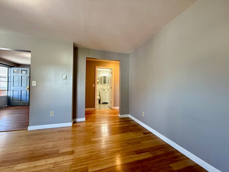 Building Photo - 63 3rd Ave