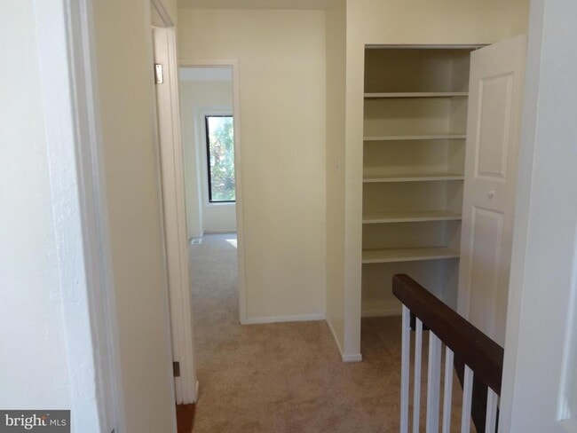 Building Photo - 2829 Cambridge Dr