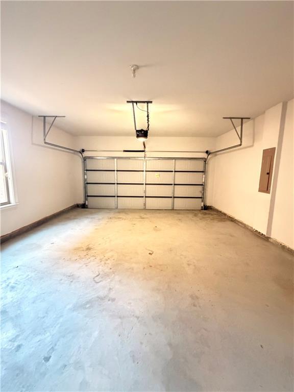 Building Photo - 235 Broadmoor Dr