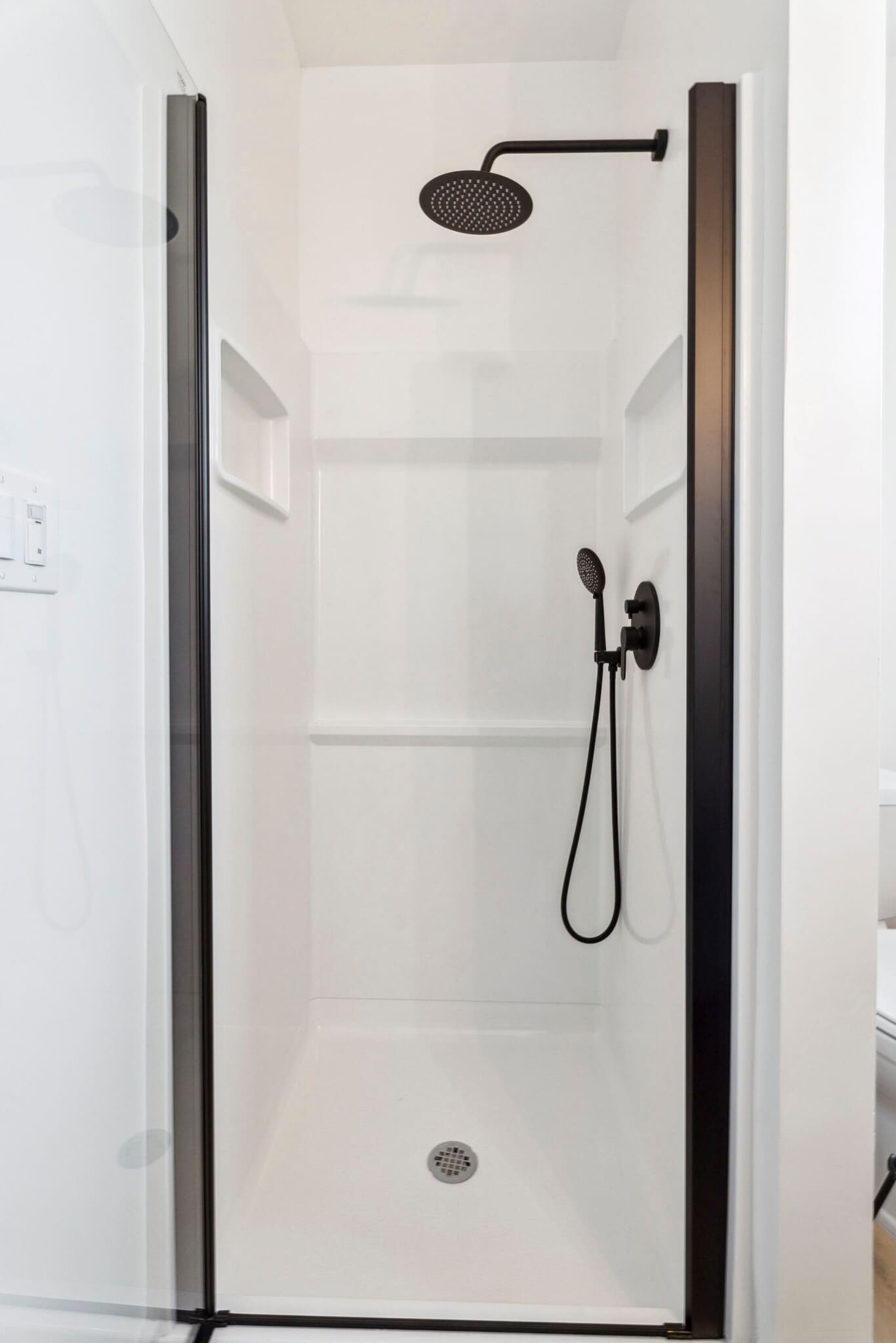 Building Photo - 1710 N Robertson St