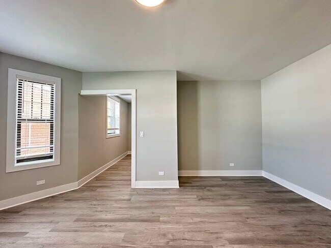 Building Photo - 376 Hazel Ave