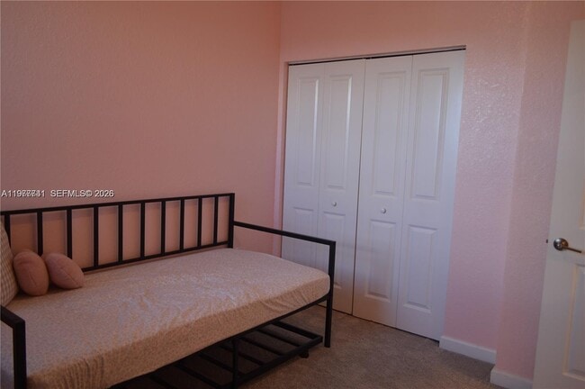 Building Photo - 1522 SE 26th Ter