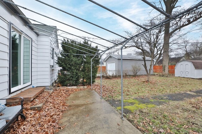Building Photo - 124 N Gould Rd