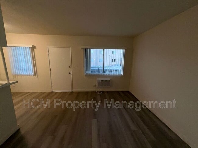 Building Photo - 7240 Alabama Ave