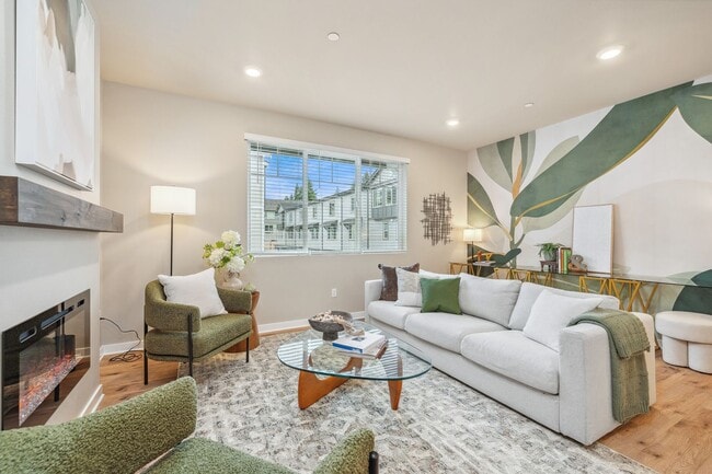 Building Photo - 3 Bed | 3.5 Bathroom | 1626 Sq Ft | $3,450