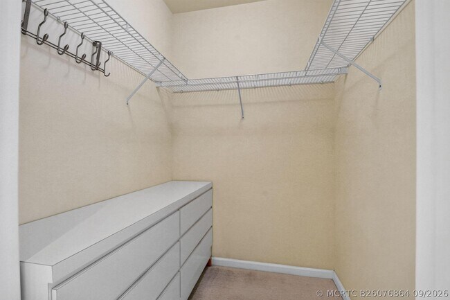 Building Photo - 403 S Sapodilla Ave