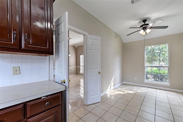 Building Photo - 3136 Delaford Dr