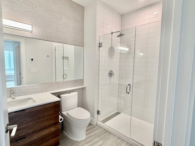 Building Photo - 65 Washington St