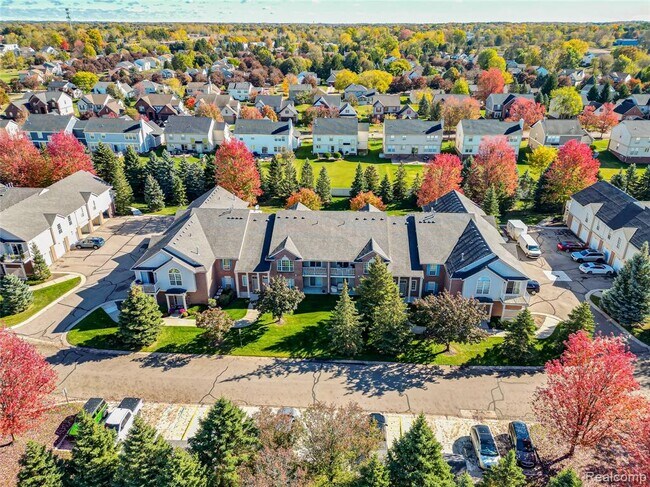 Building Photo - 8208 Chesapeake Cir