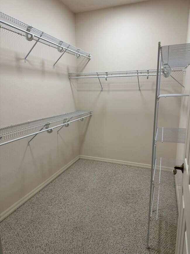 Building Photo - 8659 46th Ave Cir W