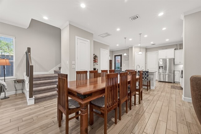 Building Photo - 1914 Shearn St