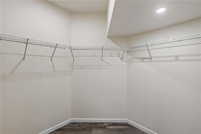 Building Photo - 160 Janney Cir
