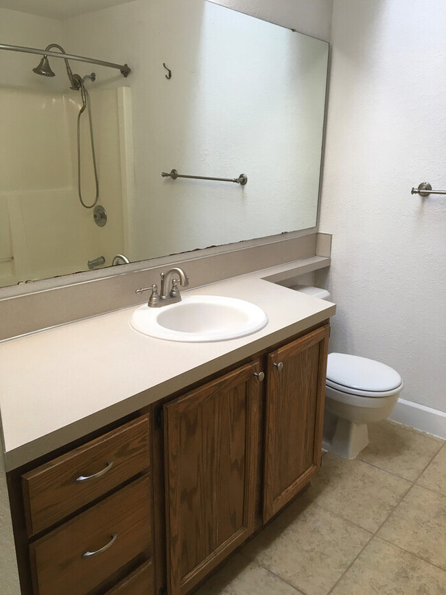 Building Photo - Super cute home in Lacey