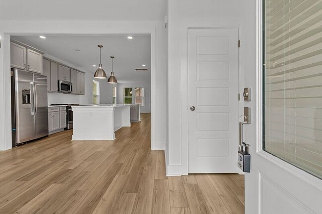 Building Photo - 110 Crimson St