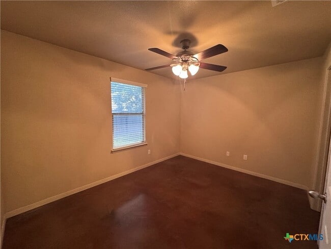 Building Photo - 1523 Aztec Trce