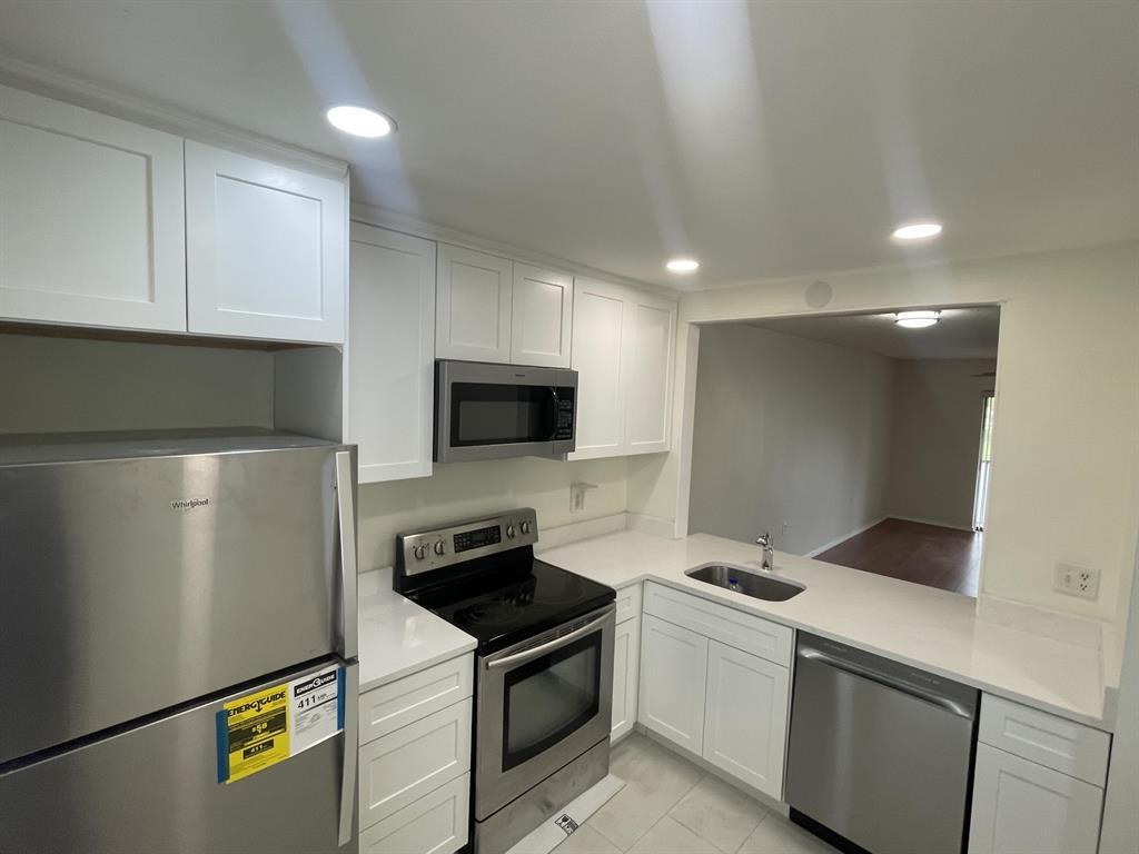 Building Photo - 143 NW 91st Ave