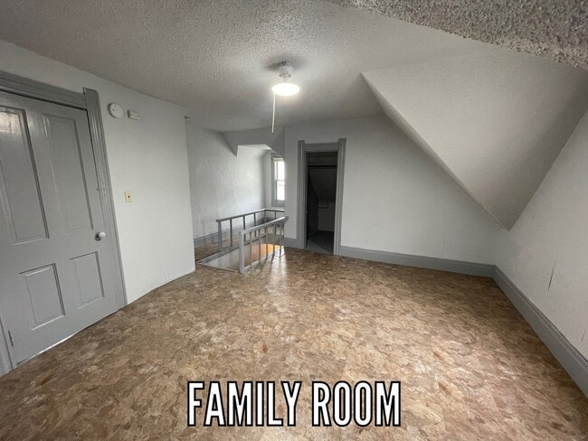 Building Photo - 501 Ave B