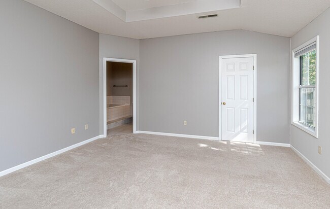 Building Photo - 1416 Whitburn Dr