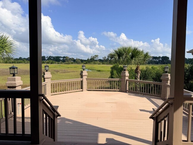 Building Photo - Spectacular Sea Pines Home - Marsh/Water Views!