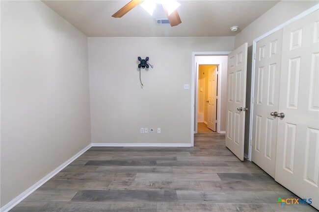 Building Photo - 2203 Love Rd