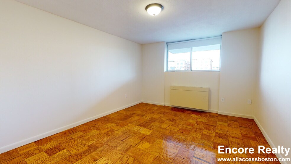 Building Photo - 16 Monmouth Ct