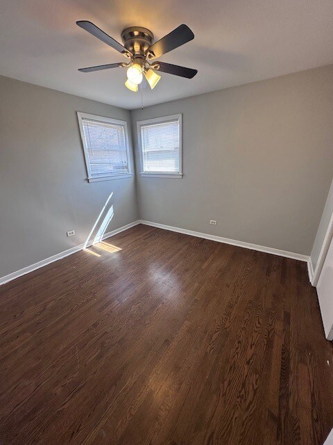 Building Photo - 2907 W 59th St