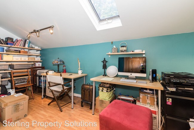 Building Photo - 3 br, 2 bath House - 2-6 Brooke Club Dr