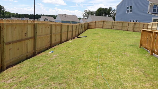 Building Photo - Available Early June! Gorgeous 3 BED 2.5 B...