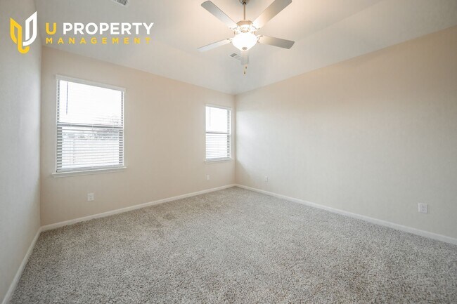 Building Photo - 1817 Dahlia Way