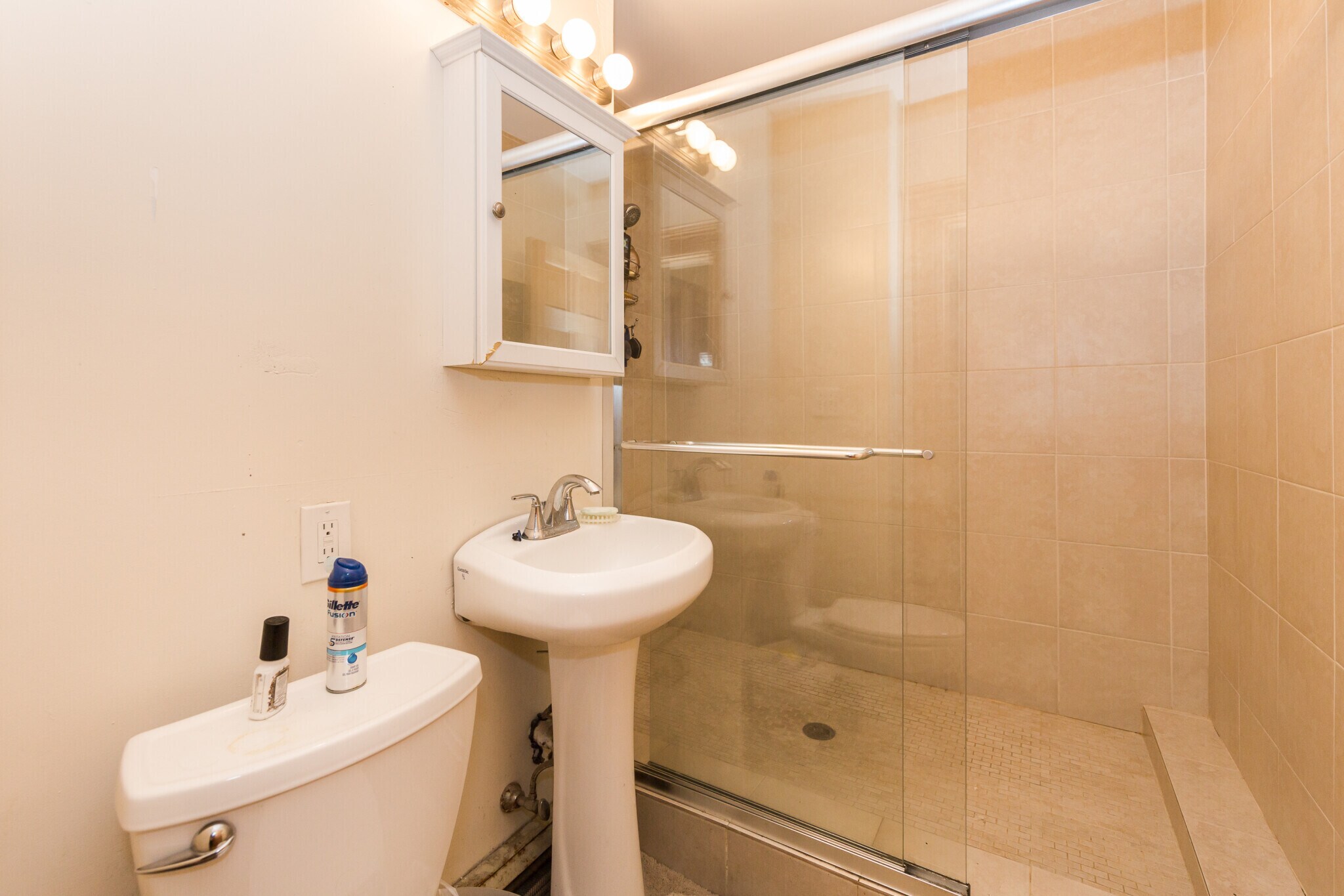 Building Photo - 196 Calumet St