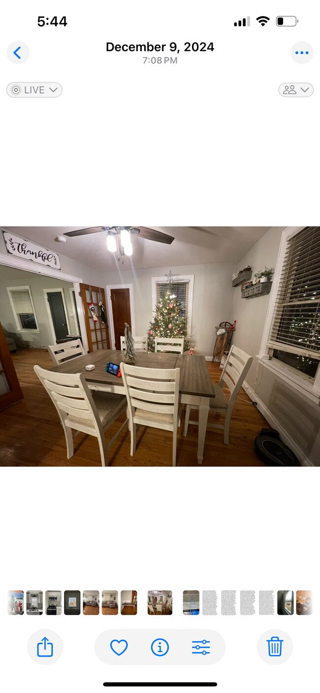 Building Photo - 1106 E 3rd St