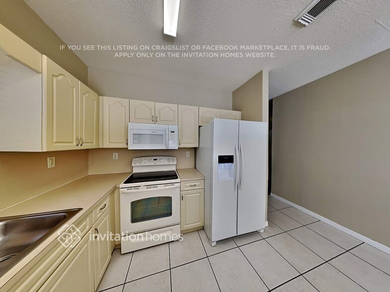 Building Photo - 9059 SW 162nd Ct