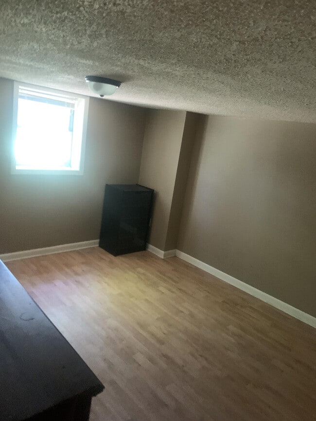 Building Photo - 203 Nanney Dr