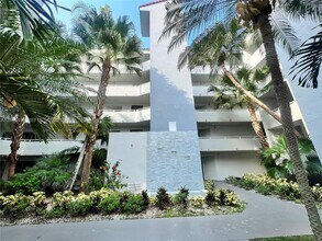 Building Photo - 8255 SW 152nd Ave