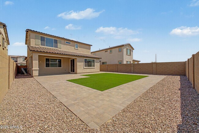 Building Photo - 21505 E Sparrow Dr